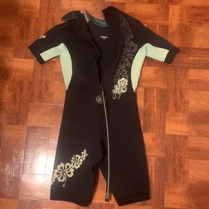 Ho Sports Womens Shorty Wetsuit - womens 10.